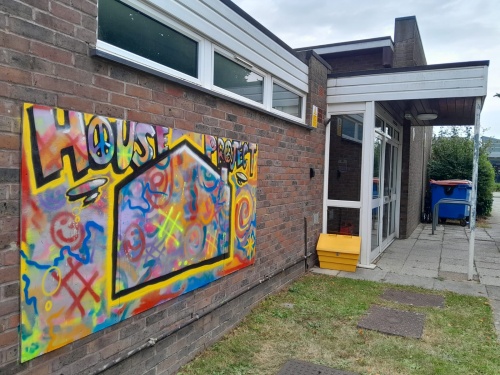 Street Artist comes to West Sussex House Project!